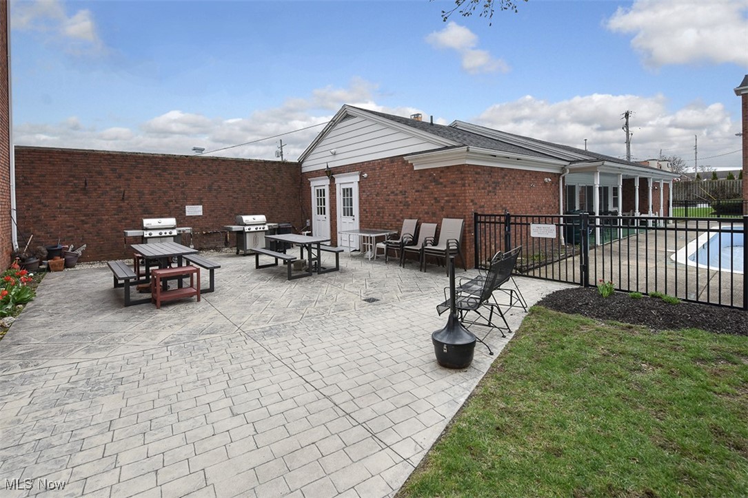 2885 Pease Drive #220, Rocky River, Ohio image 18