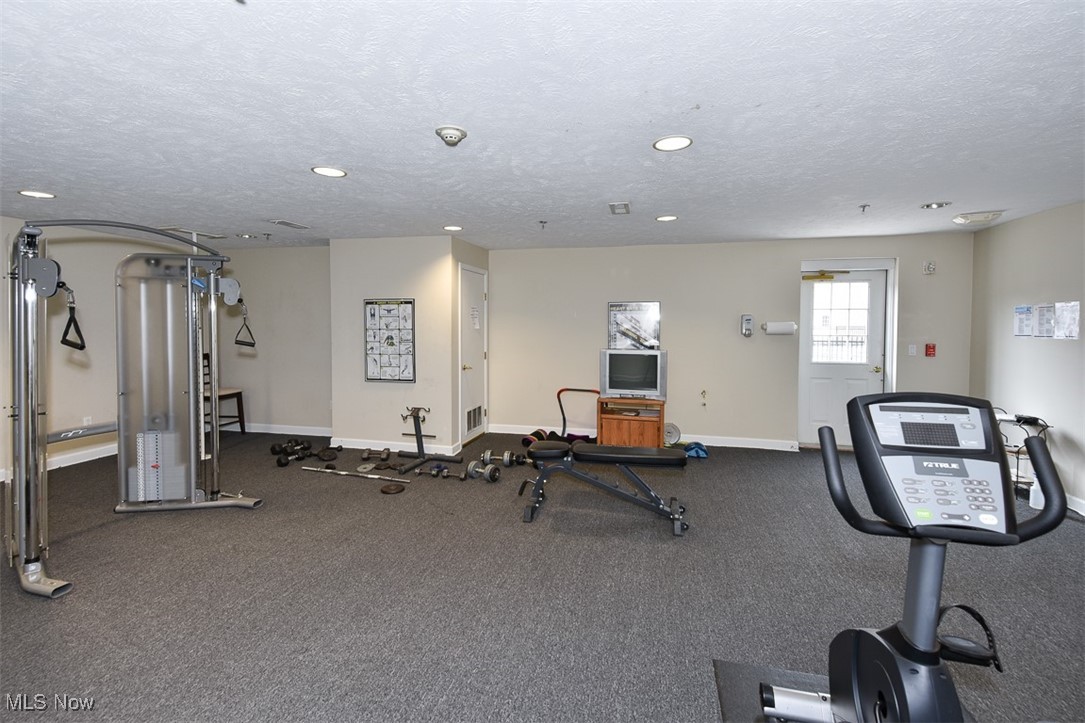 2885 Pease Drive #220, Rocky River, Ohio image 21
