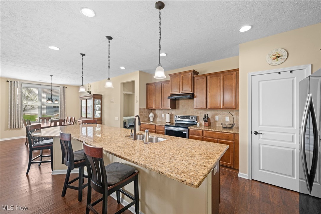 9336 Montgomery Drive, North Ridgeville, Ohio image 2