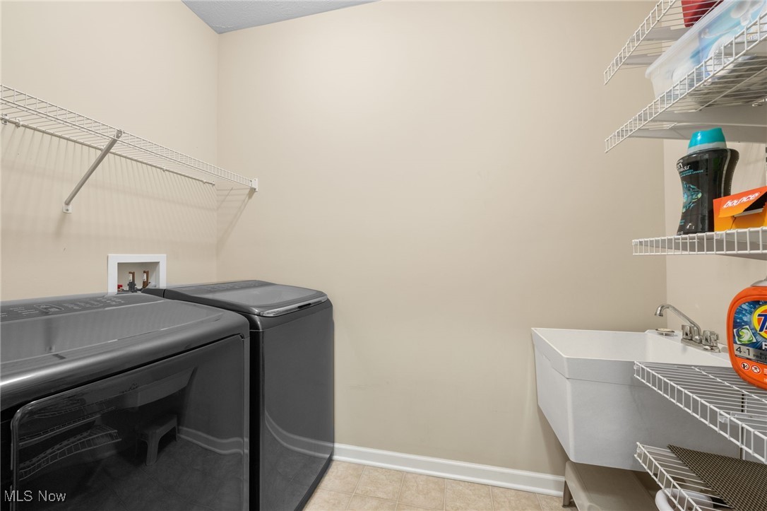 9336 Montgomery Drive, North Ridgeville, Ohio image 32