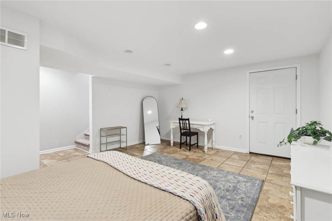 2444 W 7th Street, Cleveland, Ohio image 18