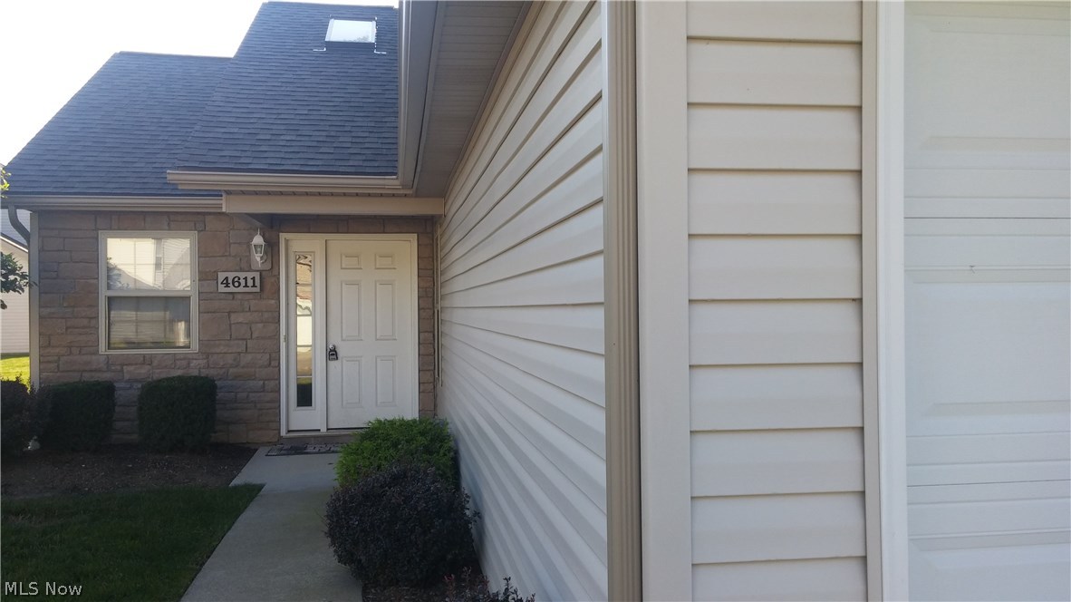 Open floor plan condominium with large first floor bedroom and upstairs master with his/hers walk-in closet as well as full shared bath with 3rd bedroom. All rooms are very large spacious areas most with cathedral ceiling's and loads of natural light. With many builder upgrades including tiles, solid six panel wood doors, cherry kitchen and extra large patio. If that is not enough, you will love the gas fireplace and some new carpet as well. There is a new Association assessment to repave the roads for 2017. The amount is $97 a month for 12 months per the seller.