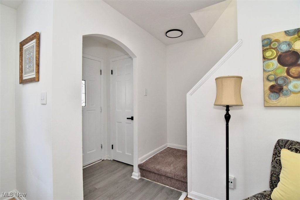 Photo of 4380 Lucille Road, South Euclid, OH 44121 (MLS # 5176371)