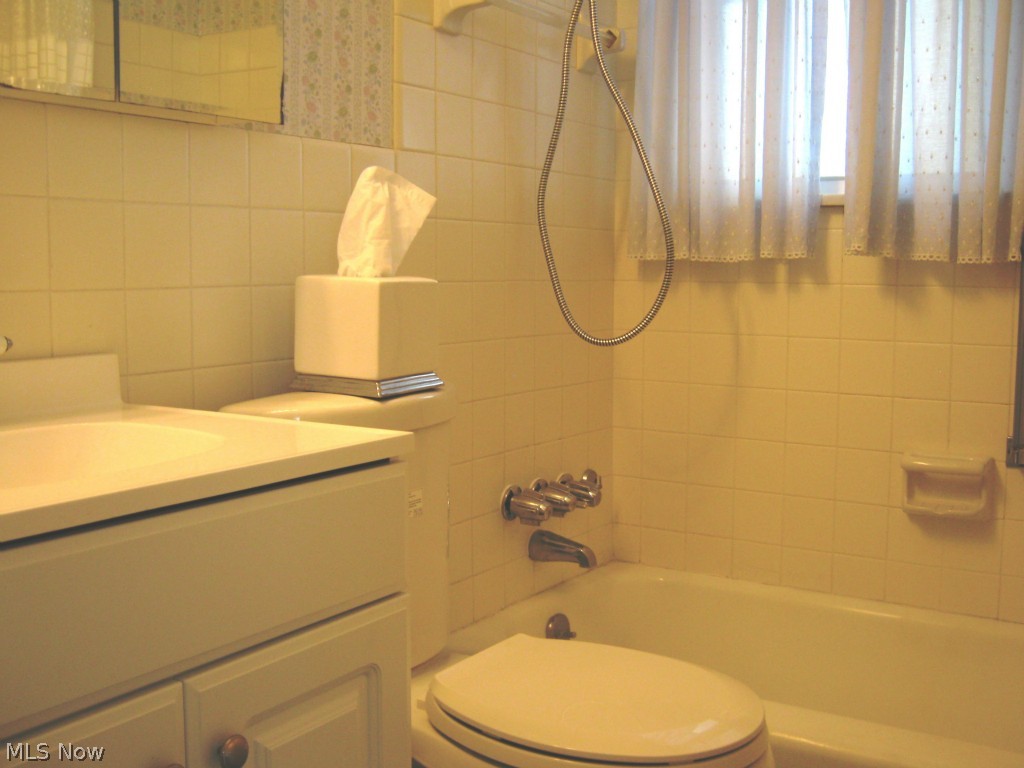 Willoughby Euclid Ave - Residential