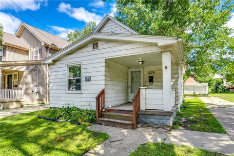 3719 E 57th Street, Cleveland, OH 44105 - #: 5152826