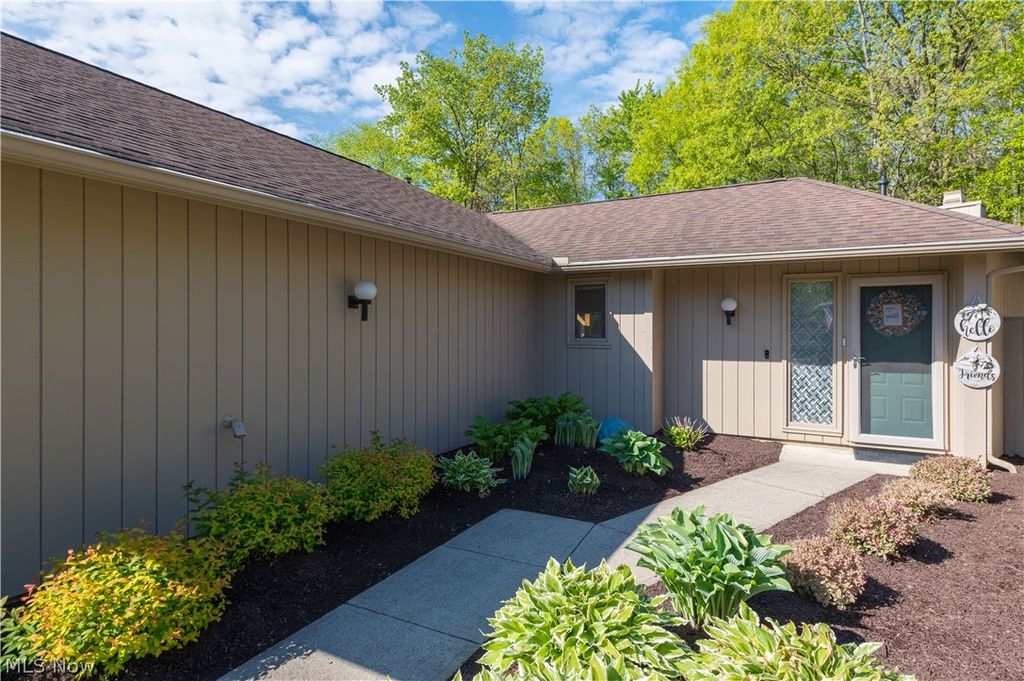 Photo of 33125 Cedar Branch Circle, North Ridgeville, OH 44039 (MLS # 5213025)