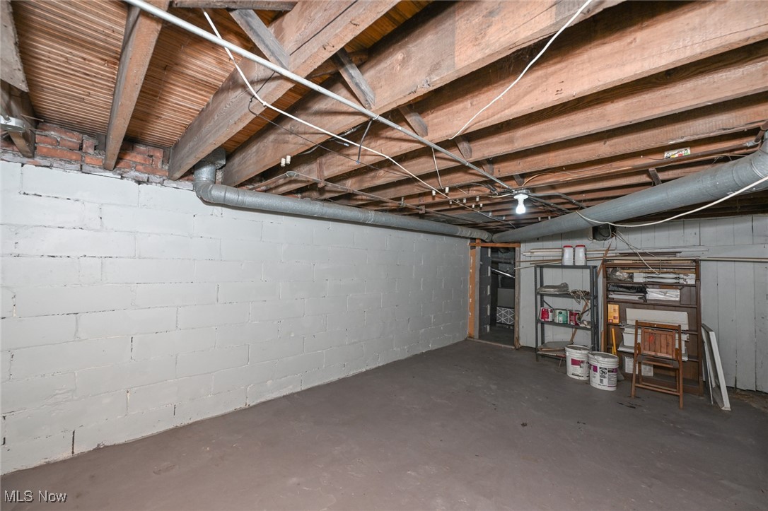 Henry Beach - Residential Income