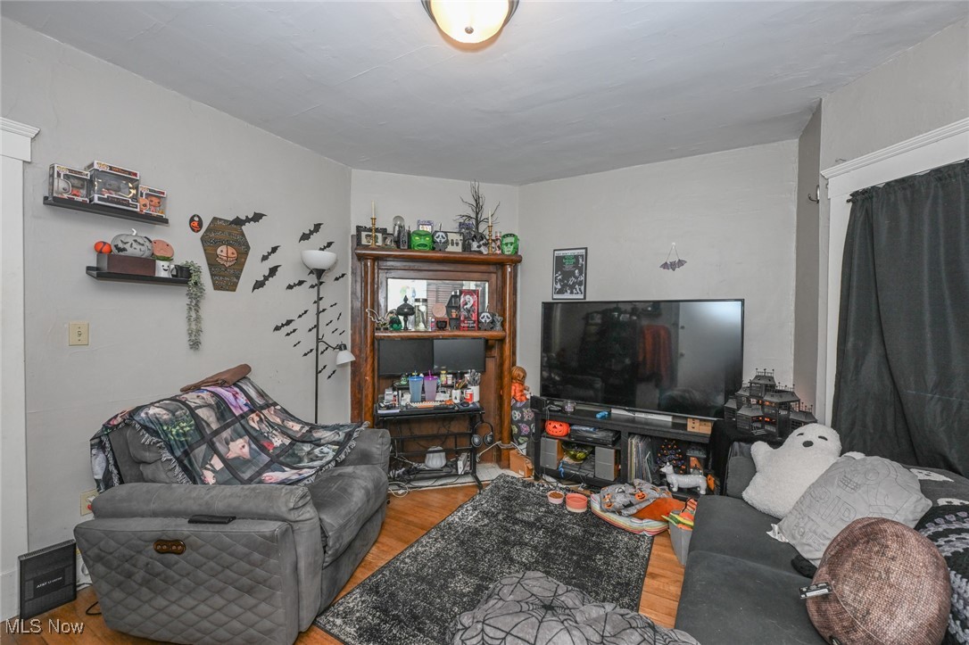 Henry Beach - Residential Income