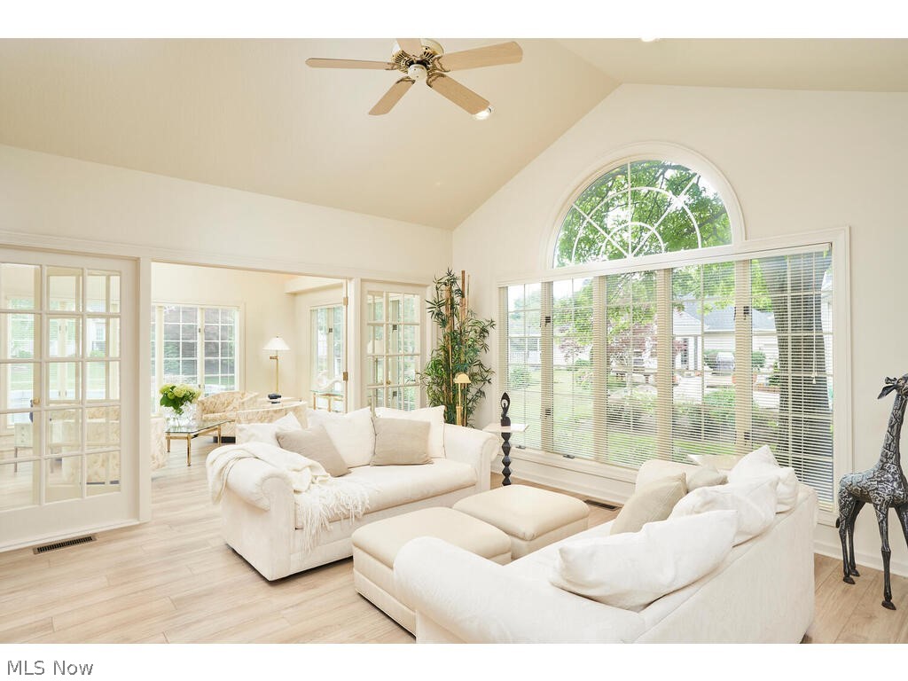 Village Crystal Lakes Condo - Residential