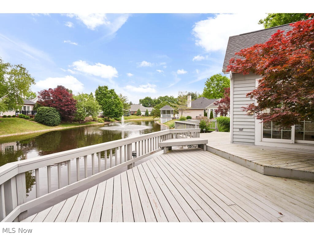 Village Crystal Lakes Condo - Residential