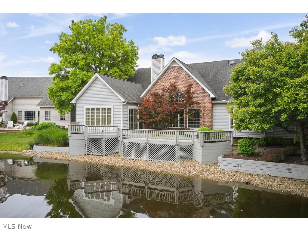 Village Crystal Lakes Condo - Residential