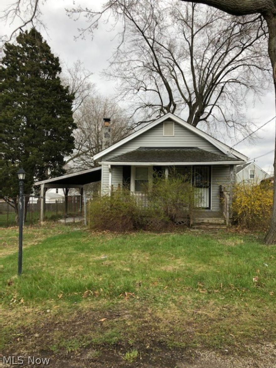 Investor opportunity. Fix and flip or buy, hold or move in. Property requires total update and remodel. To be sold as is condition. Note: Copper plumbing and hot water tank are missing. No utilities are on. Use caution! Make sure to lock doors after showing.