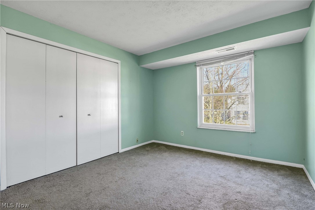 Raintree Condo - Residential