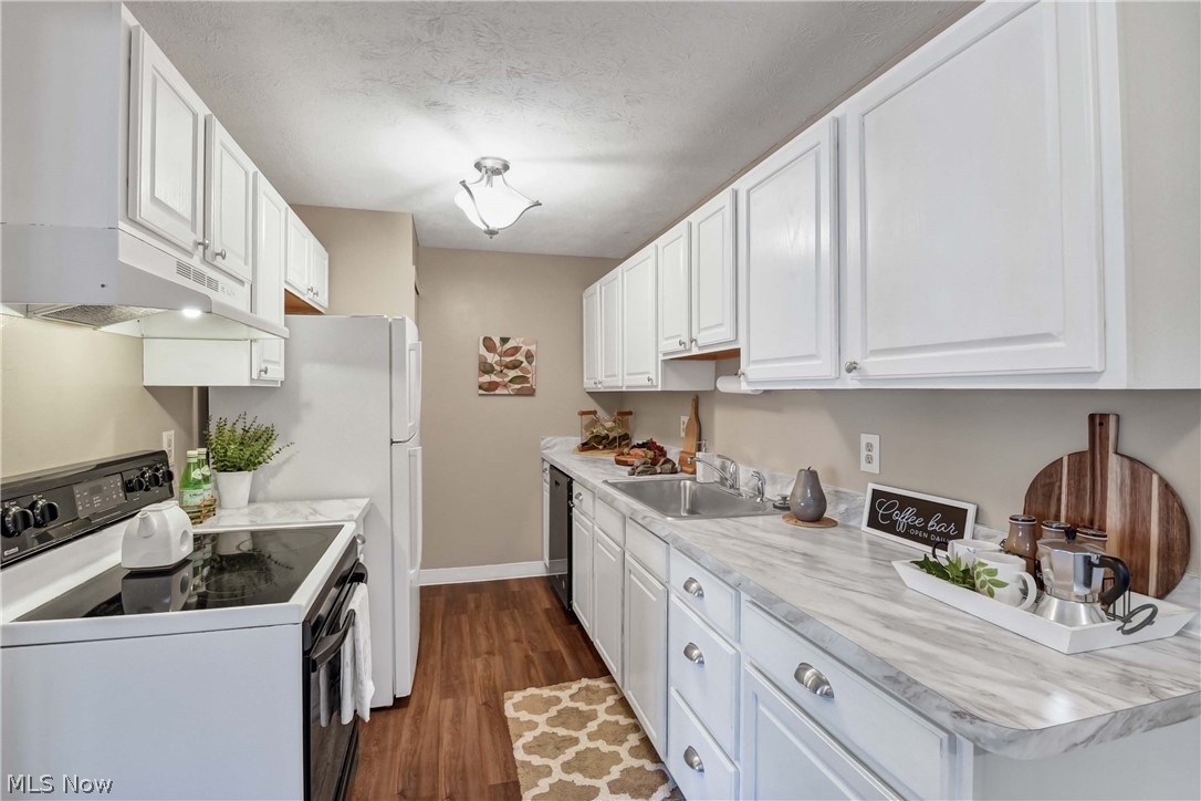 Raintree Condo - Residential