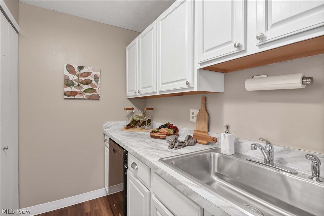 Raintree Condo - Residential