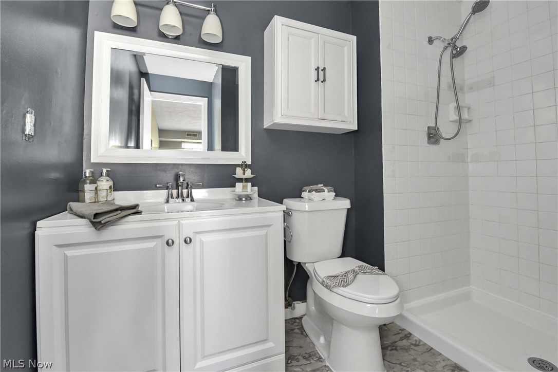 Raintree Condo - Residential