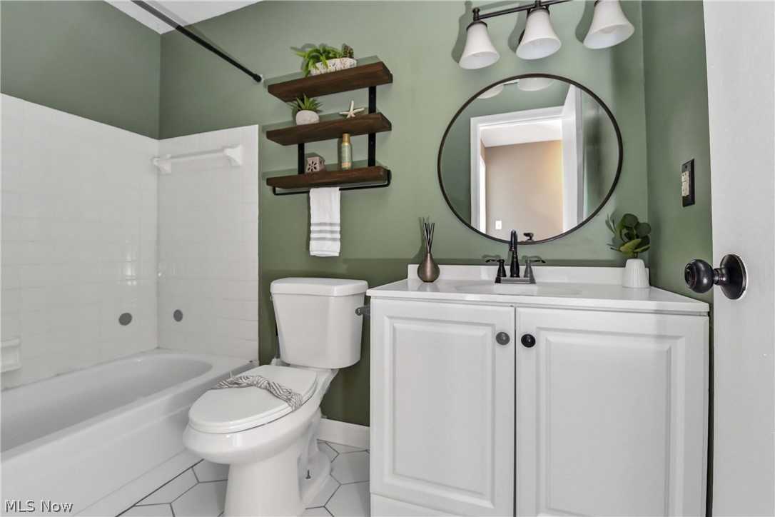 Raintree Condo - Residential