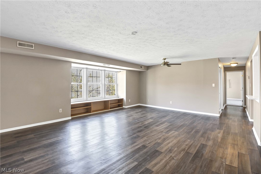 Raintree Condo - Residential