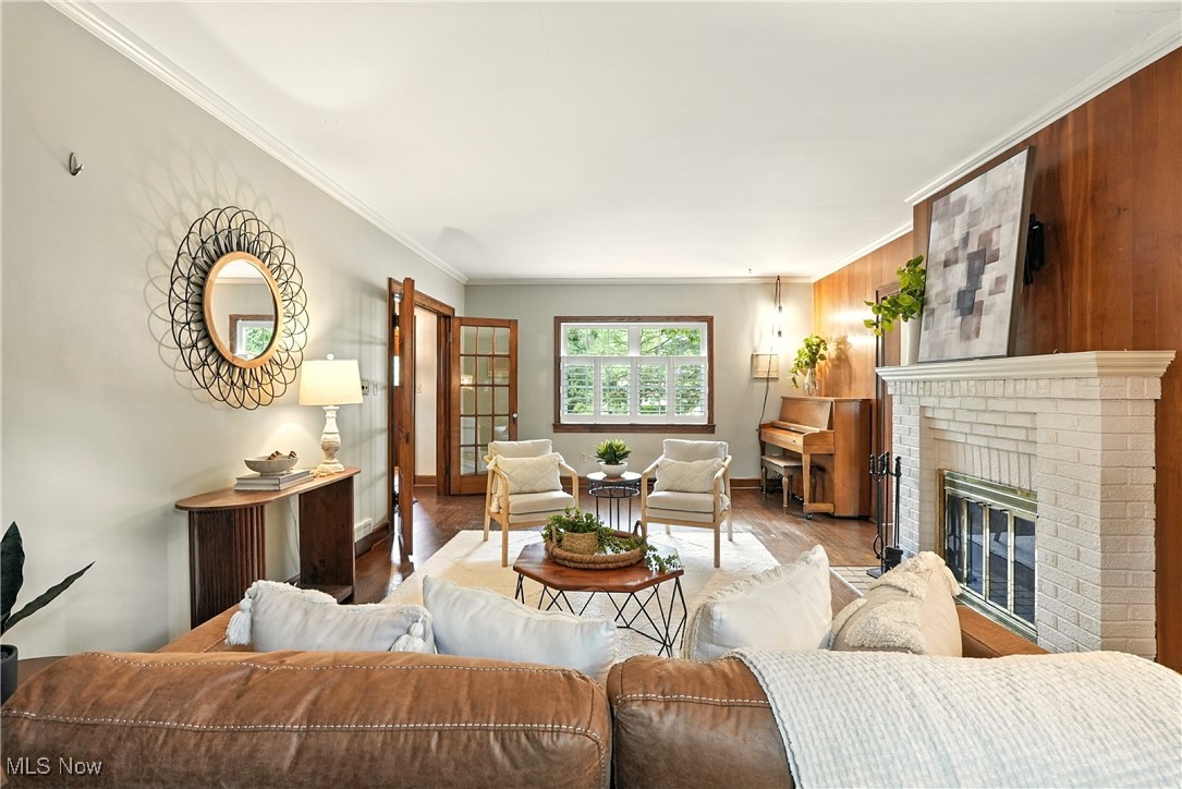 Mennes #1 - Residential