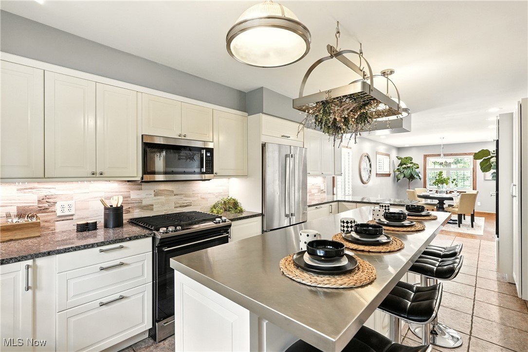 Mennes #1 - Residential