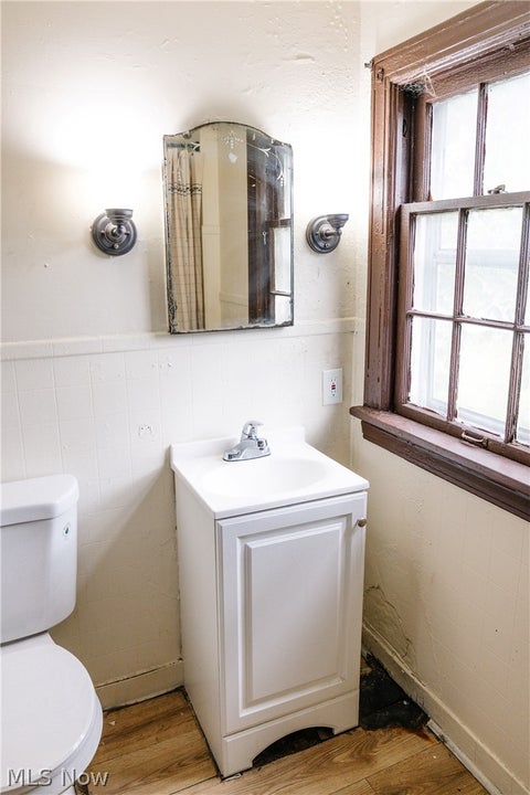 Tiny photo for 472 W 6th Street, Mansfield, OH 44903 (MLS # 5239128)