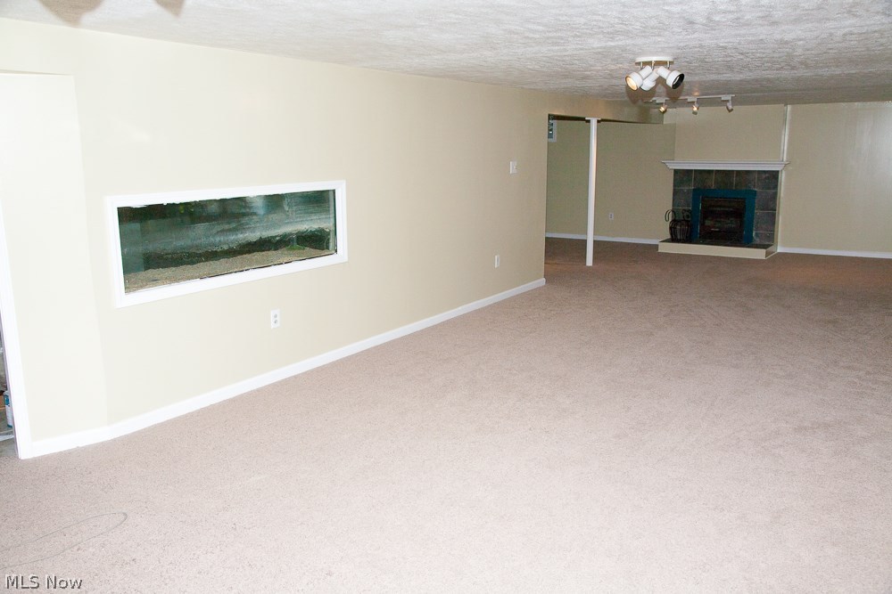 Lakeview Estate - Residential