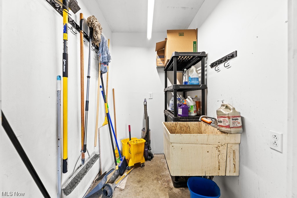 Moskowitz & Co Sub 1 - Commercial Lease