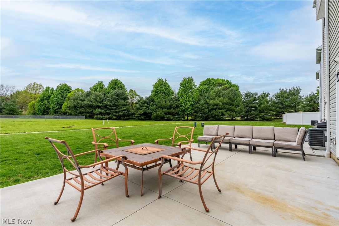 In/Twnhms/Stonebridge Ph 1 As - Residential