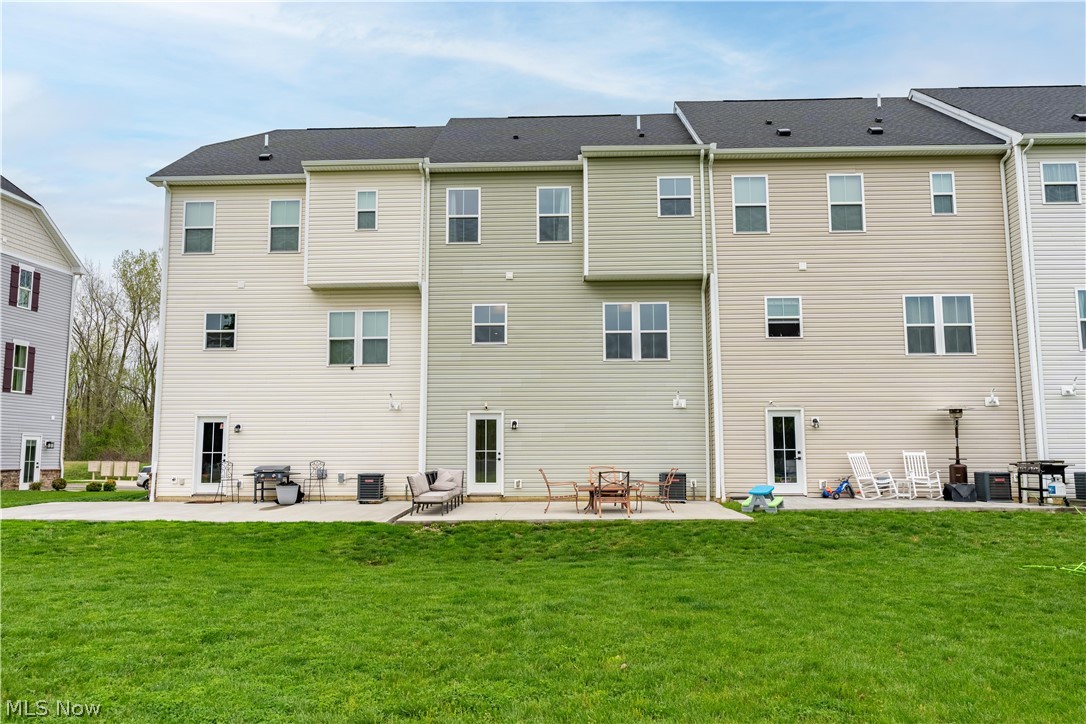 In/Twnhms/Stonebridge Ph 1 As - Residential