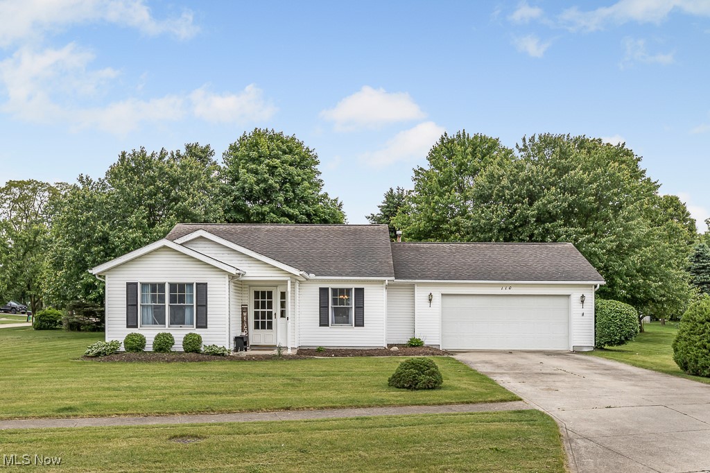 110 Parkside Drive, Creston, Ohio image 4