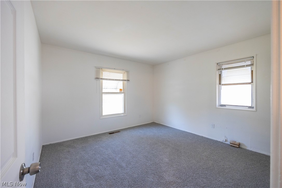 Robert Dvoraks Brentwood Village - Residential