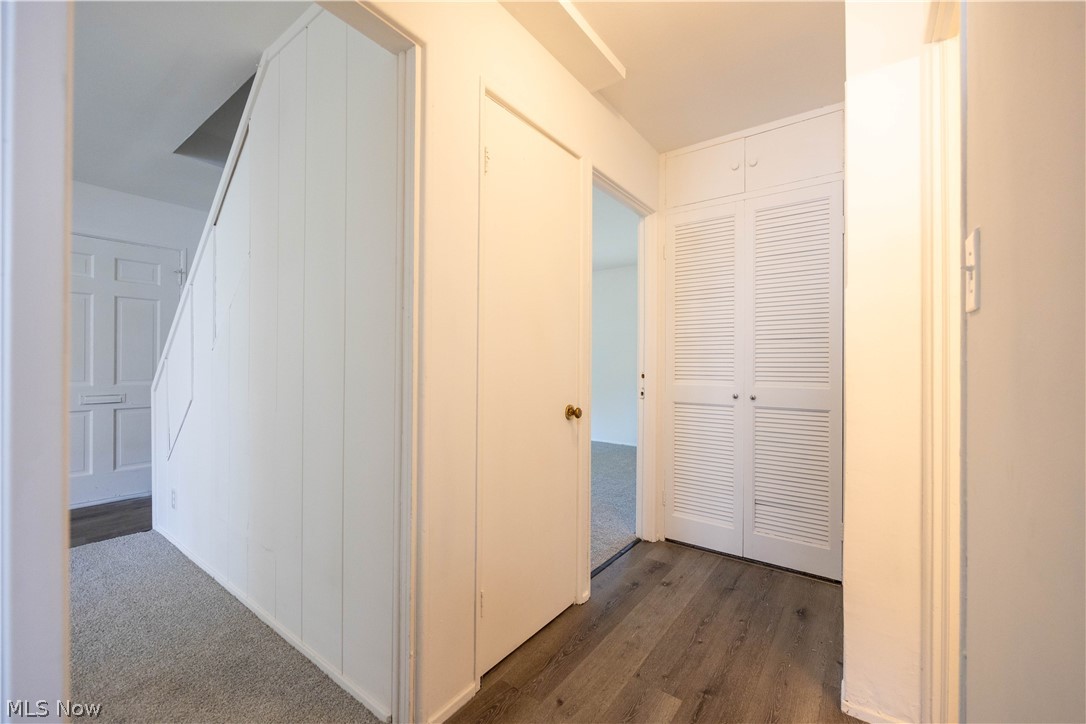 Robert Dvoraks Brentwood Village - Residential