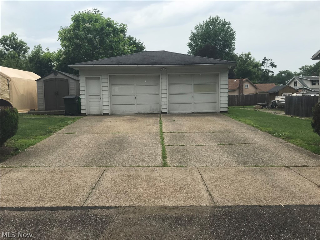 Monroes North Barberton - Residential