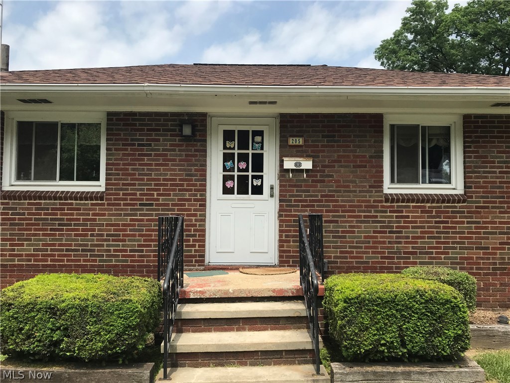 Monroes North Barberton - Residential