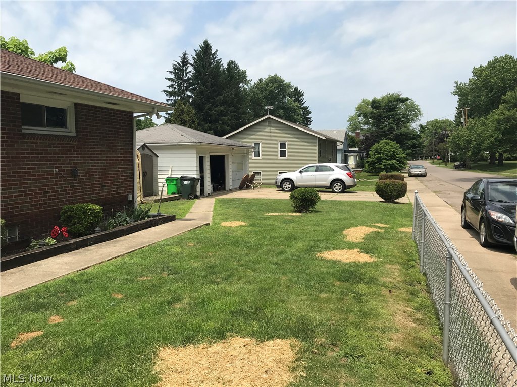 Monroes North Barberton - Residential