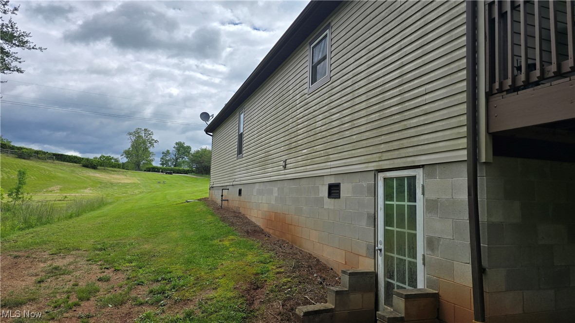 762 Farrow Hill Road, Davisville, West Virginia image 20