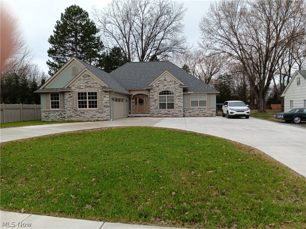 Photo of 2366 Bradley Road, Westlake, OH 44145 (MLS # 5192393)