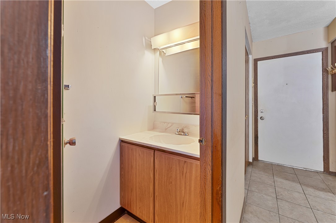 Callaway Circle Condo - Residential