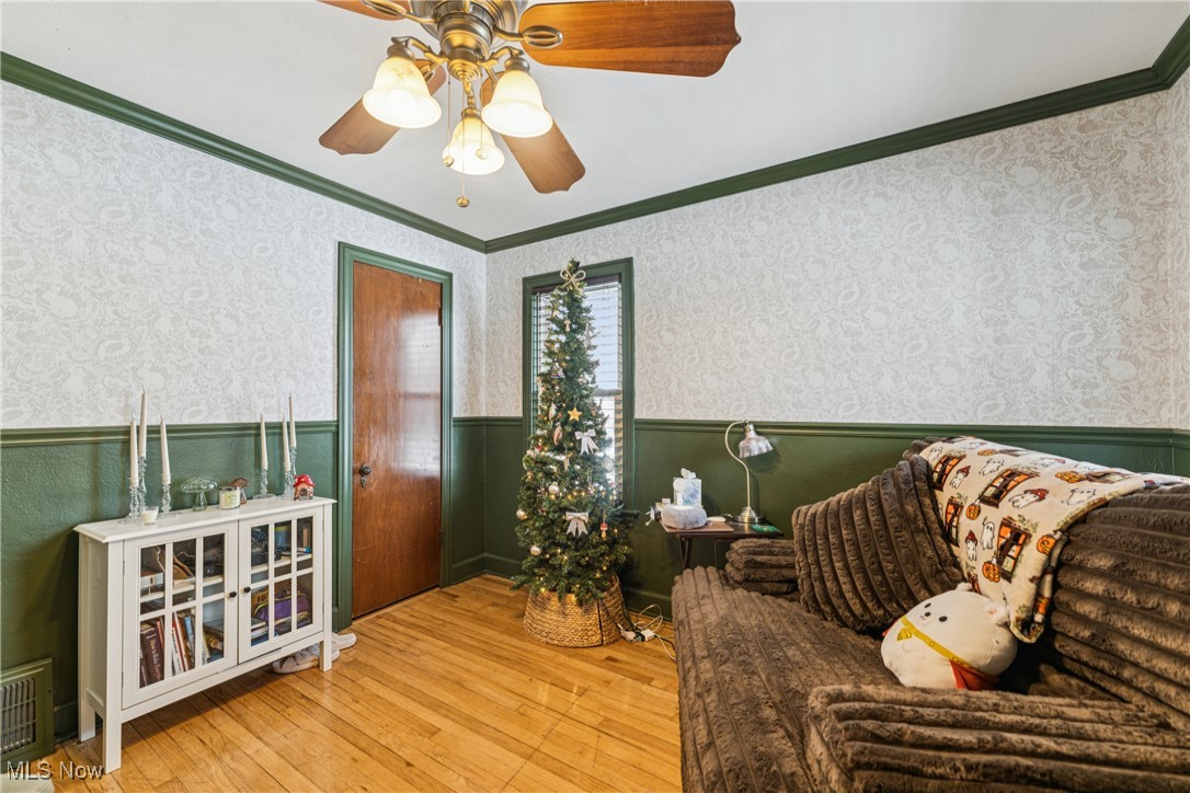 Hoy Lo Mae - Residential