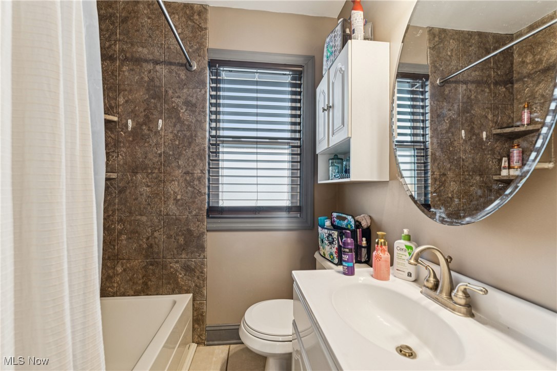 Hoy Lo Mae - Residential