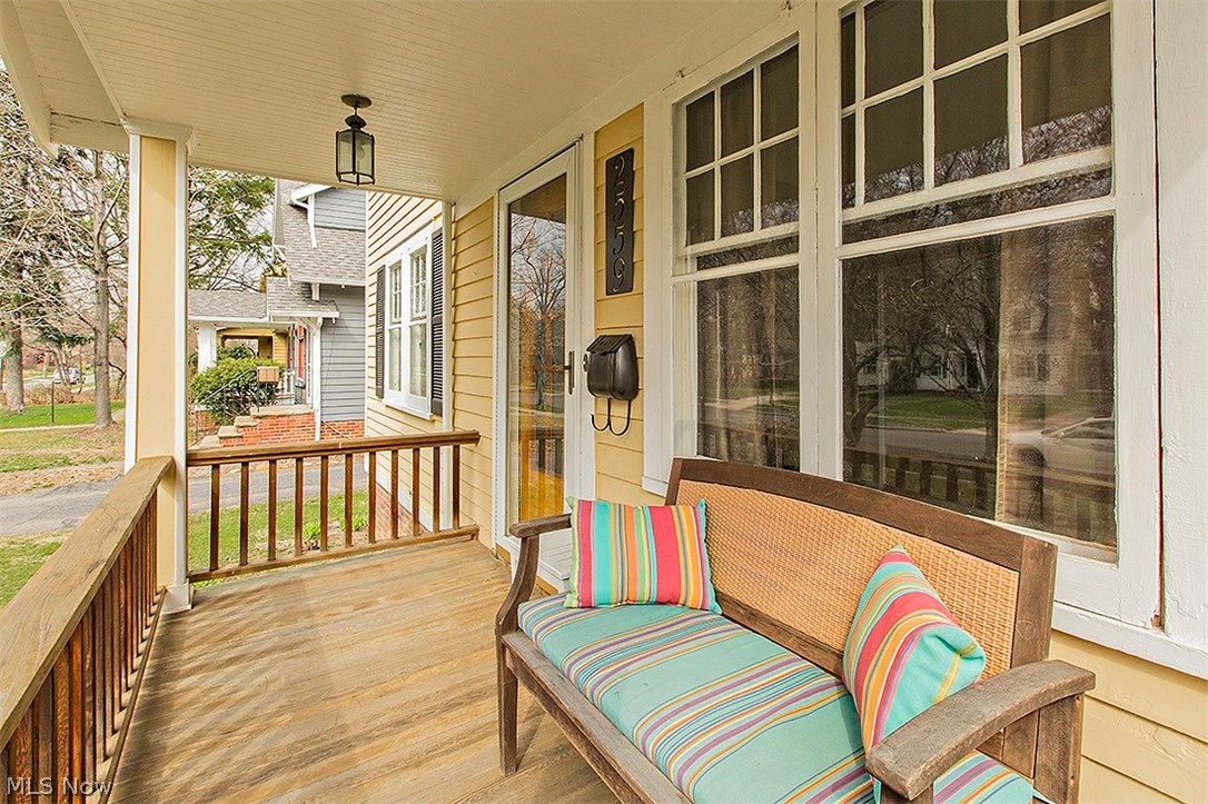 Shaker Lakes - Residential