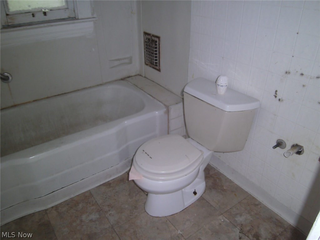 L Kelly 04 - Residential