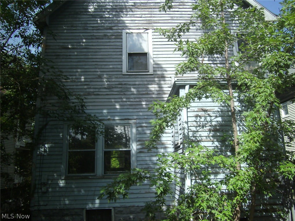 L Kelly 04 - Residential