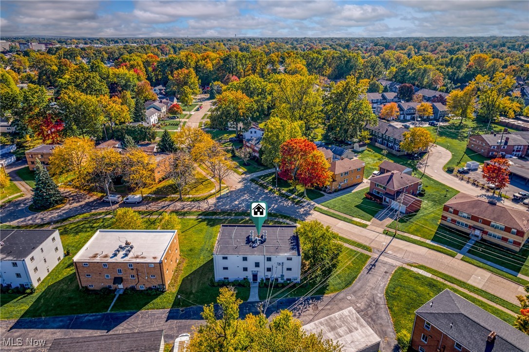 Rocky River, Ohio 44116, United States, 2 Bedrooms Bedrooms, ,1 BathroomBathrooms,Residential,Pending,31319