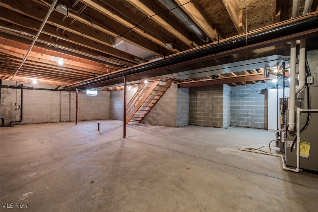 10237 Middlebranch Avenue, Hartville, Ohio image 21