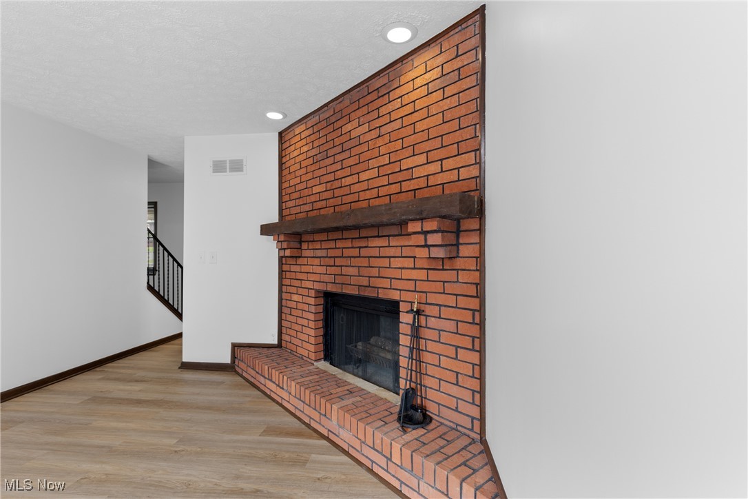 Oak View Mdws Sub - Residential