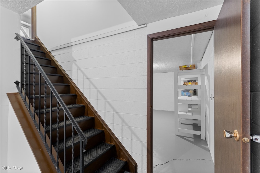 Oak View Mdws Sub - Residential