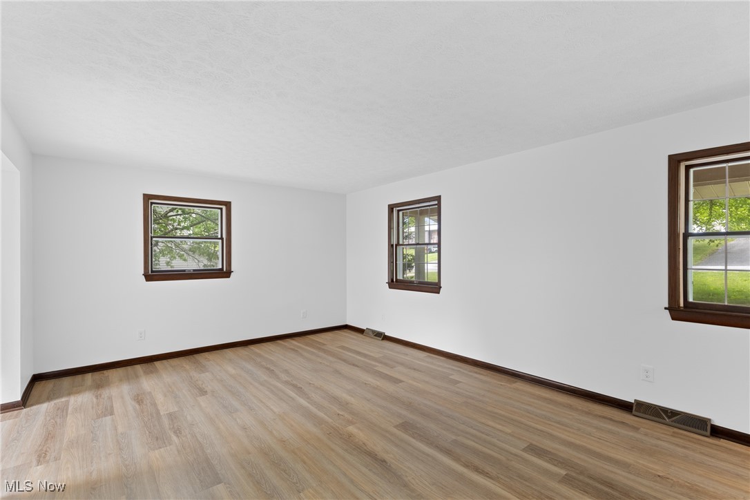 Oak View Mdws Sub - Residential