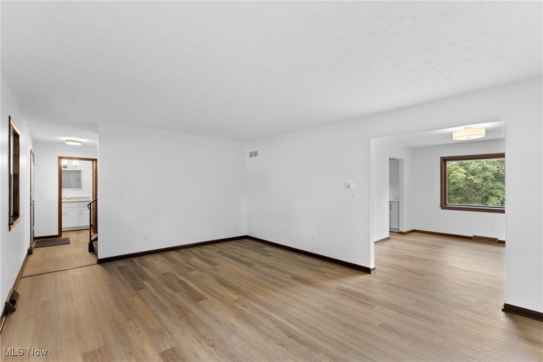 Oak View Mdws Sub - Residential