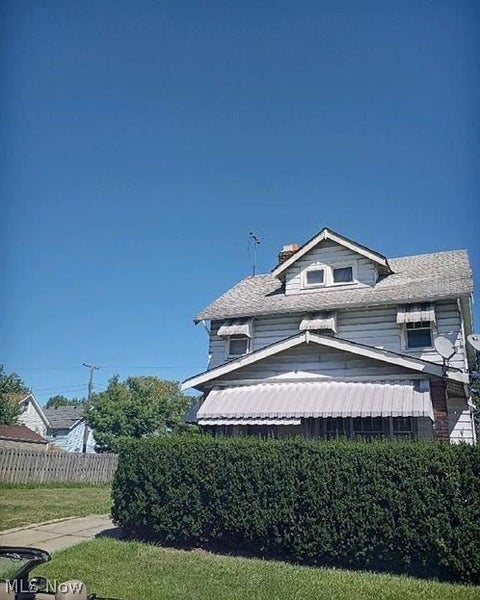 Homes For Sale - 1499 Clermont Road<br/> Cleveland, OH 44110